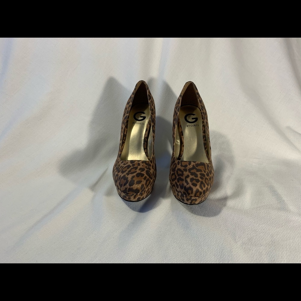 Leopard Pumps
